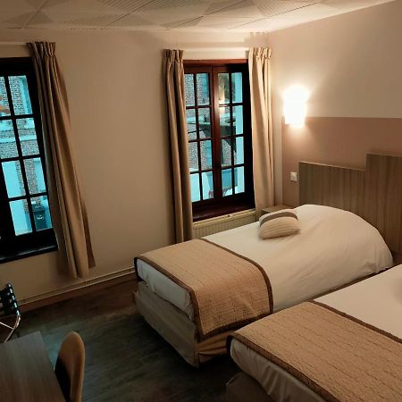 Hotel Au Lion d'or à Saint-Pol-sur-Ternoise Extérieur photo